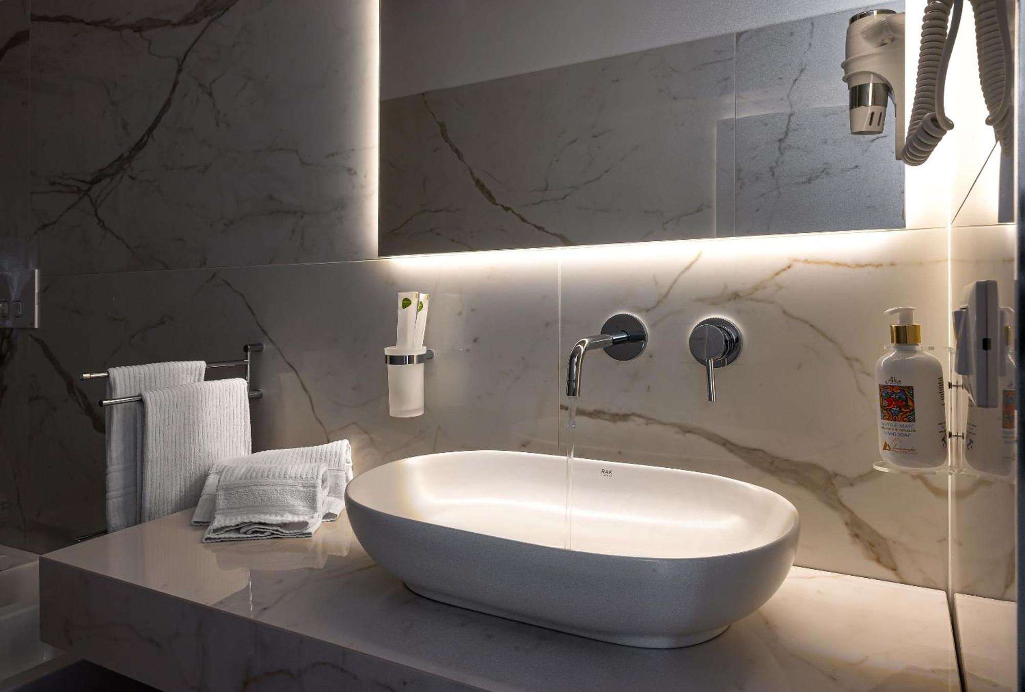 Andromeda Hotel San Vito Lo Capo Rum bild